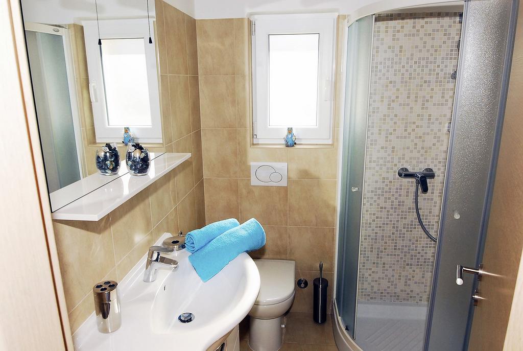 Apartments Maslina พรีมอชเตน ภายนอก รูปภาพ