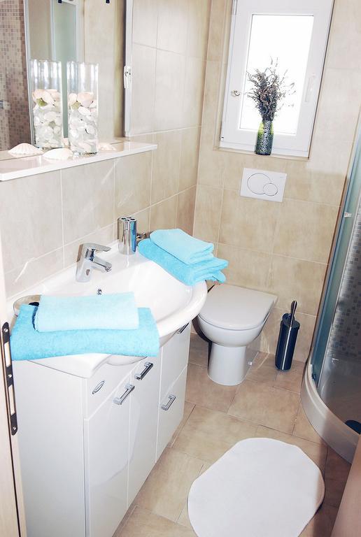 Apartments Maslina พรีมอชเตน ภายนอก รูปภาพ
