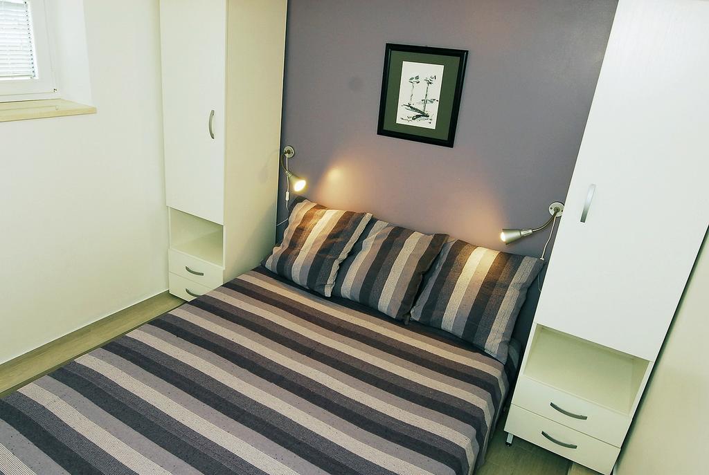 Apartments Maslina พรีมอชเตน ภายนอก รูปภาพ